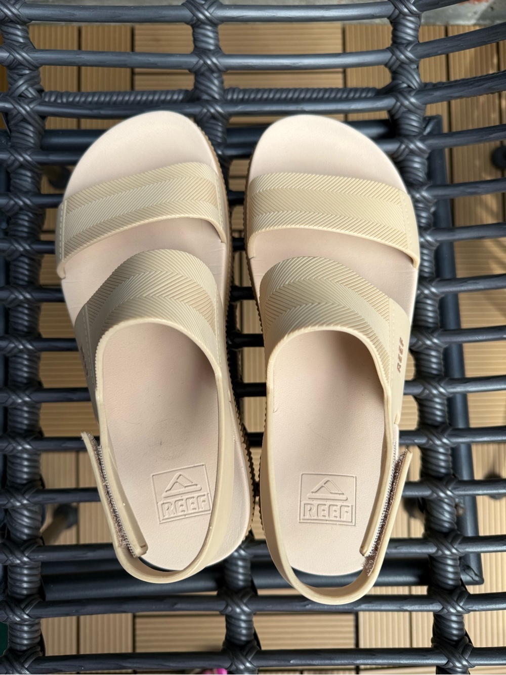 REEF Women’s Tan Platform Sandals with Neon Yellow Outsole - Picture 2 of 3